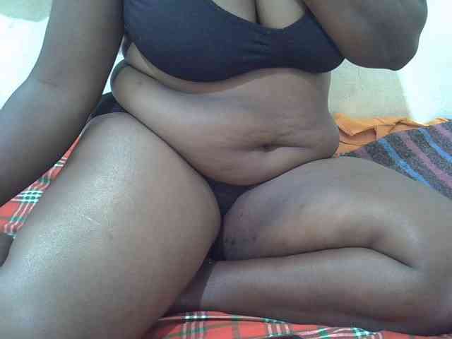 Ebonypussyy1 webcam
