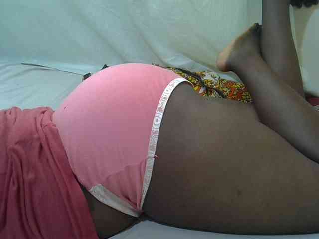 Ebonypussyy1