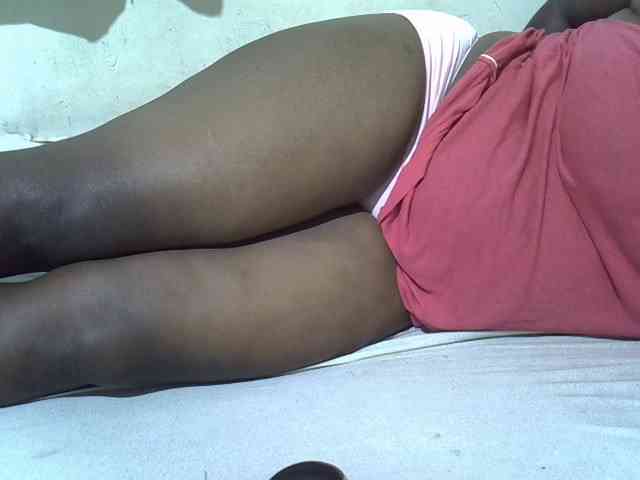 Ebonypussyy1