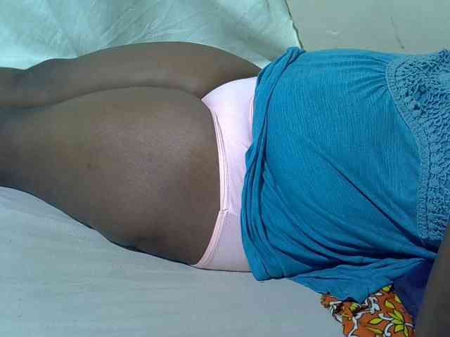 Ebonypussyy1
