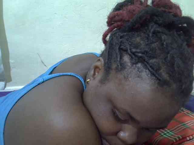 Ebonypussyy1