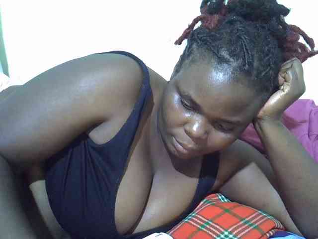 Ebonypussyy1 webcam