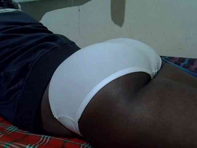 Ebonypussyy1