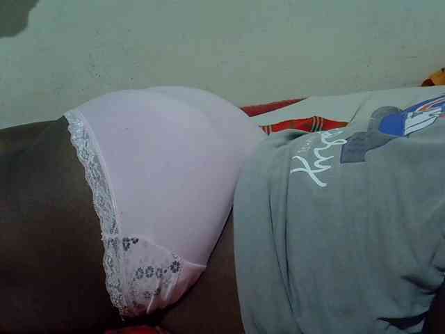Ebonypussyy1 webcam
