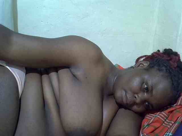 Ebonypussyy1 webcam