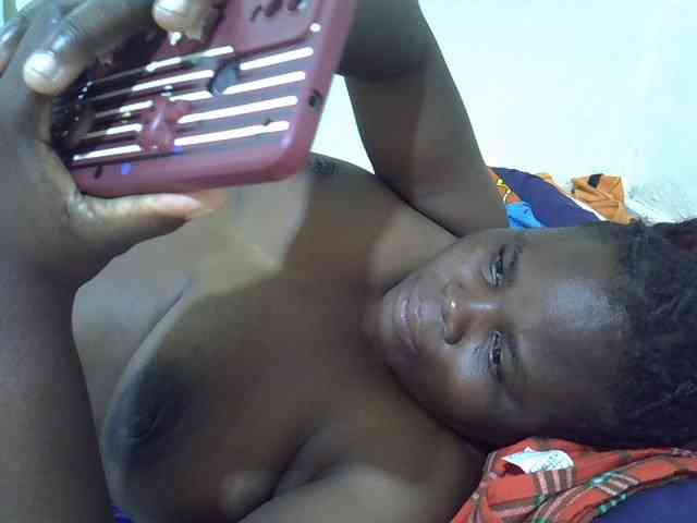 Ebonypussyy1 webcam