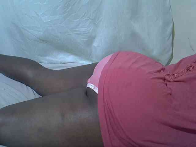 Ebonypussyy1 Live Webcam on BongaCams