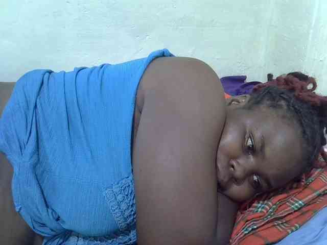 Ebonypussyy1