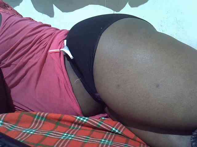 Ebonypussyy1