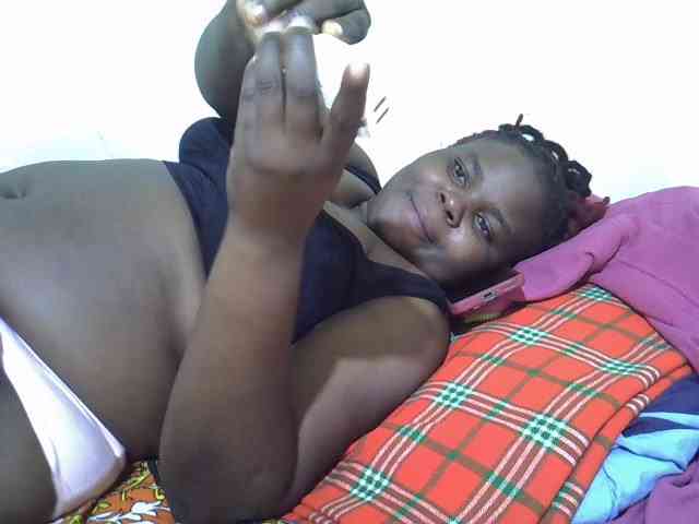 Ebonypussyy1 webcam