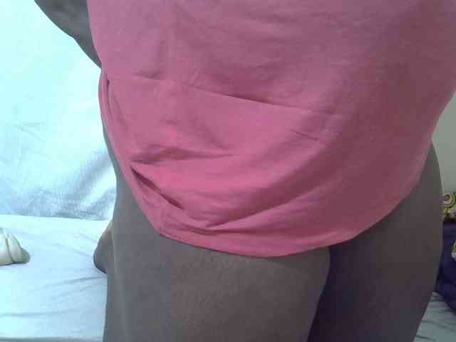 Ebonypussyy1