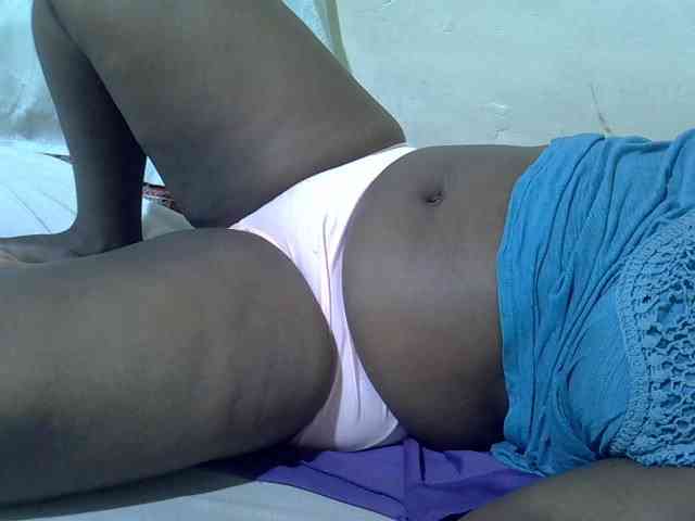 Ebonypussyy1 webcam