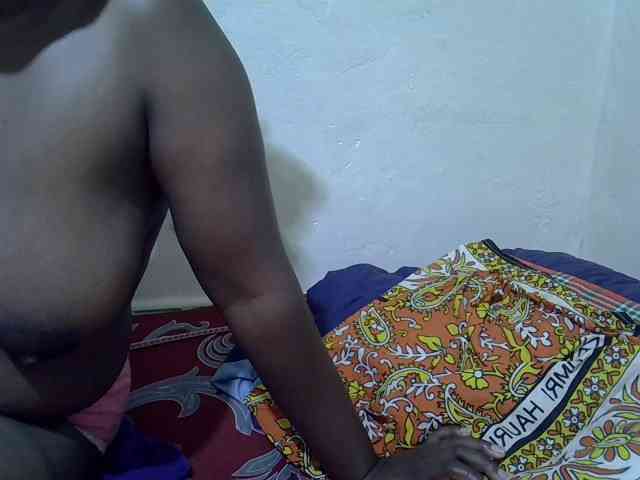 Ebonypussyy1