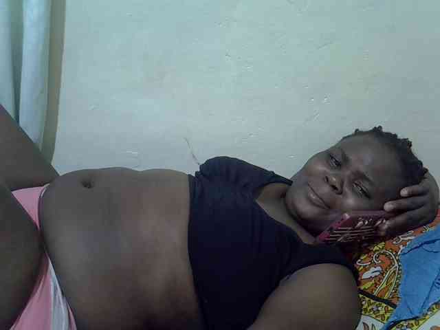 Modèle: Ebonypussyy1