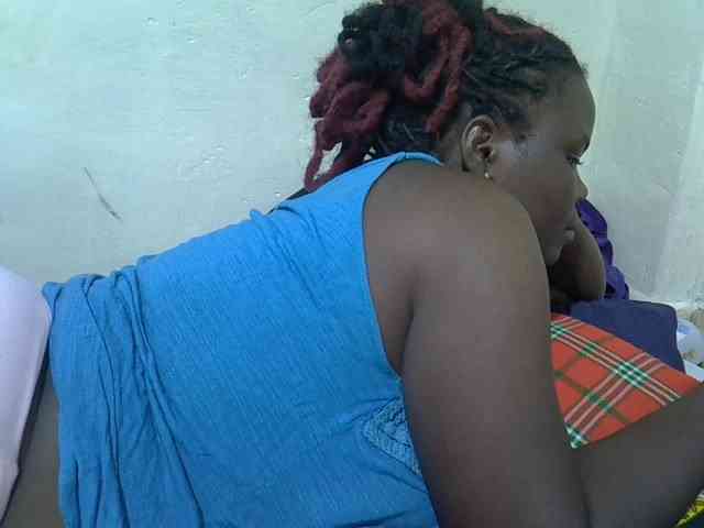 Ebonypussyy1 webcam