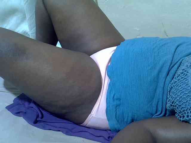 Ebonypussyy1 webcam