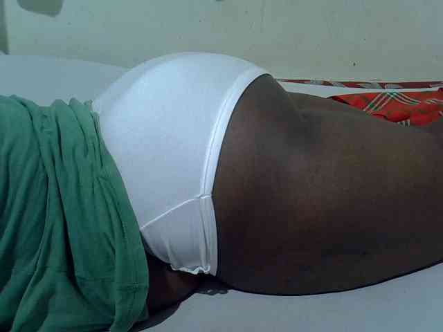 Ebonypussyy1 webcam