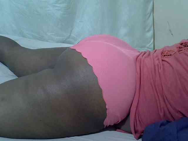 Ebonypussyy1 webcam
