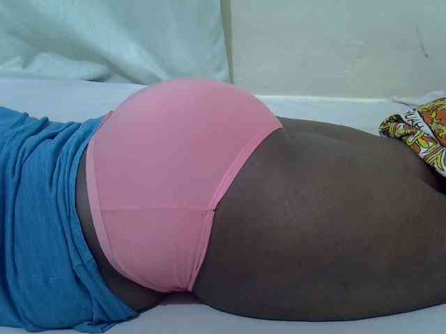 Ebonypussyy1 webcam