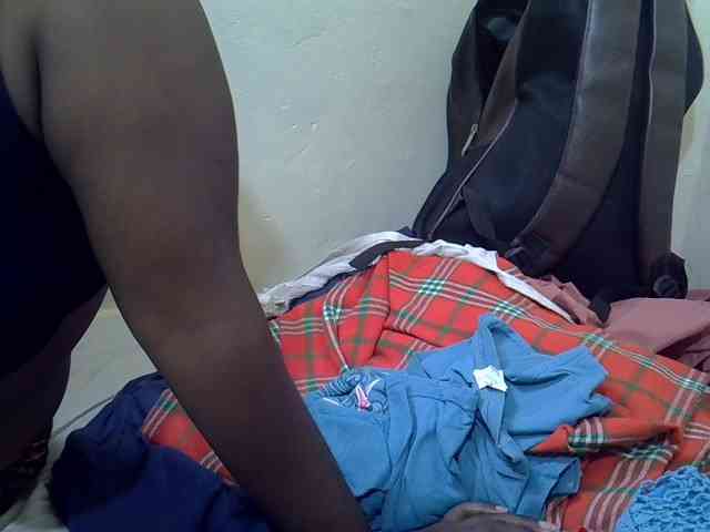 Ebonypussyy1
