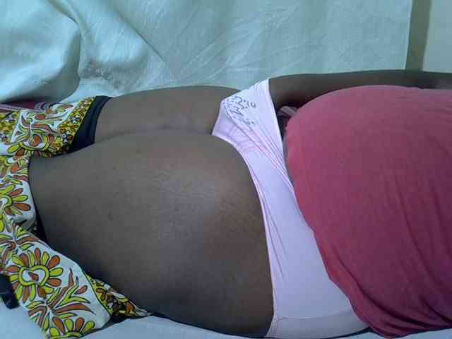 Ebonypussyy1