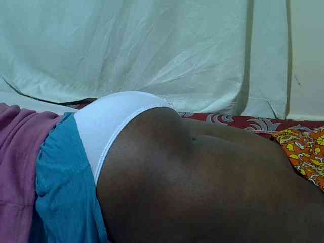 Ebonypussyy1 webcam