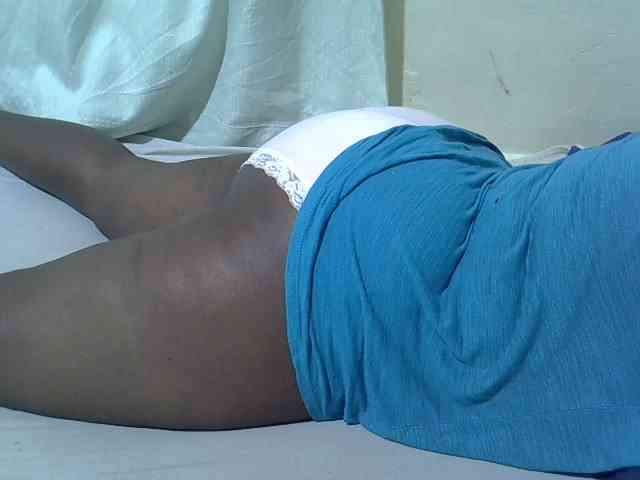 Ebonypussyy1 webcam
