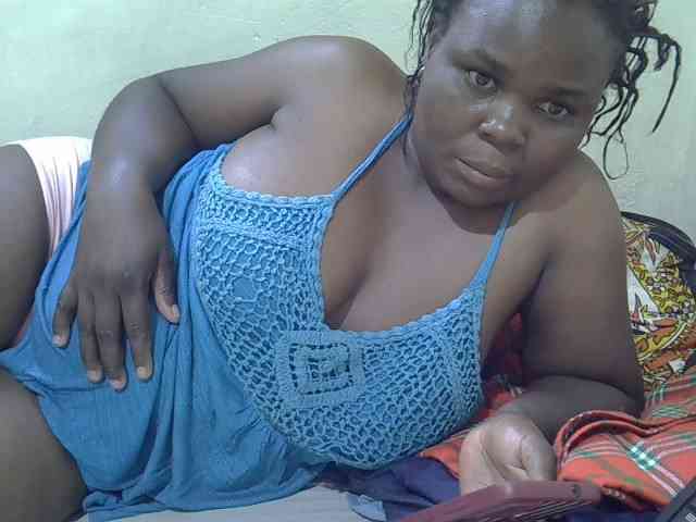 Ebonypussyy1 webcam