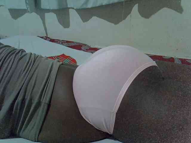 Ebonypussyy1