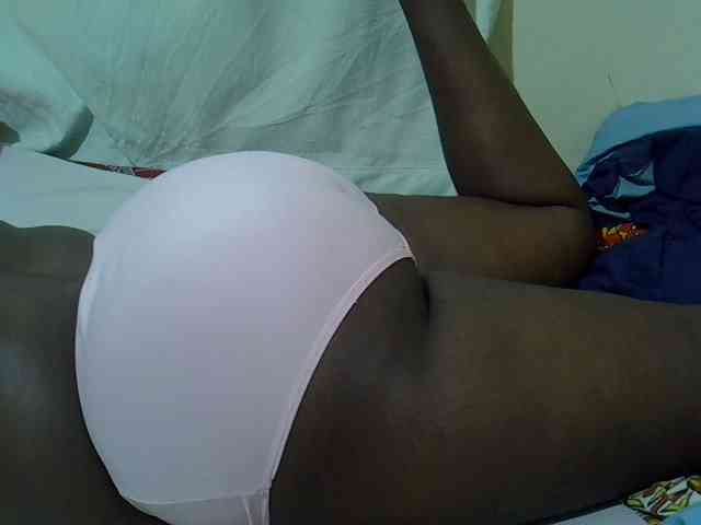 Ebonypussyy1