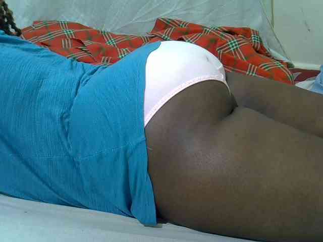 Ebonypussyy1 webcam