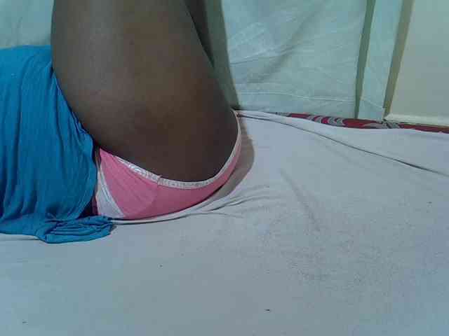 Ebonypussyy1