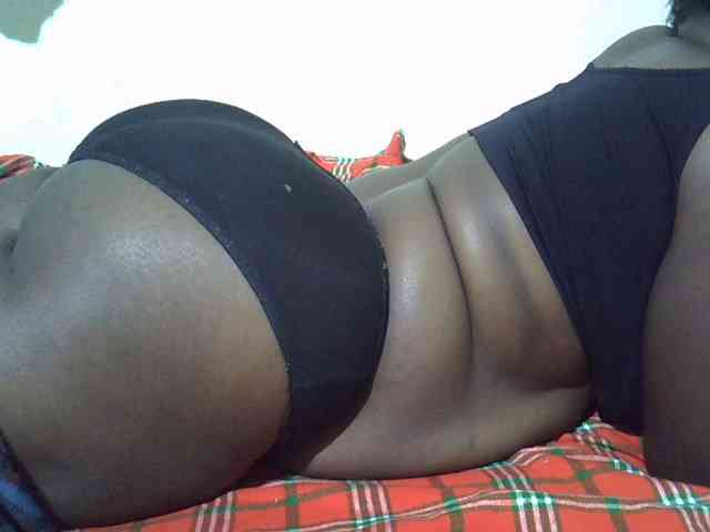 Ebonypussyy1 webcam