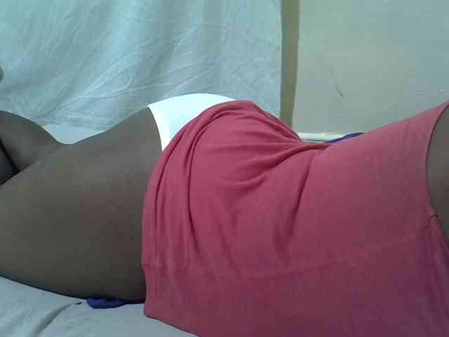 Ebonypussyy1