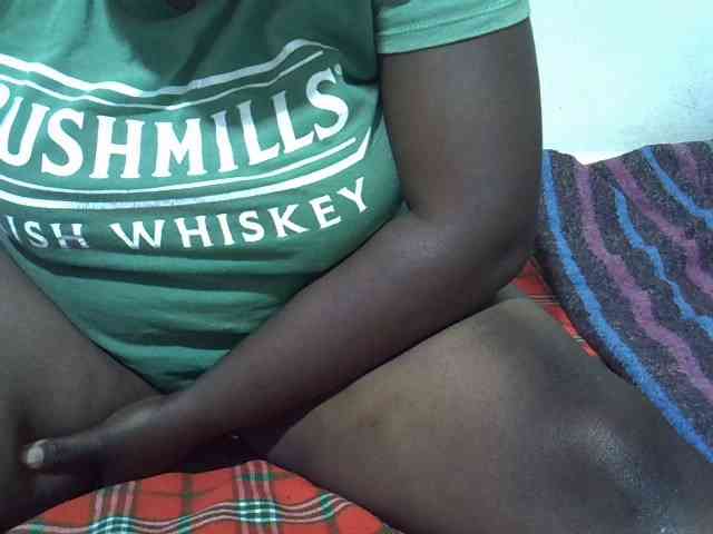 Ebonypussyy1 webcam