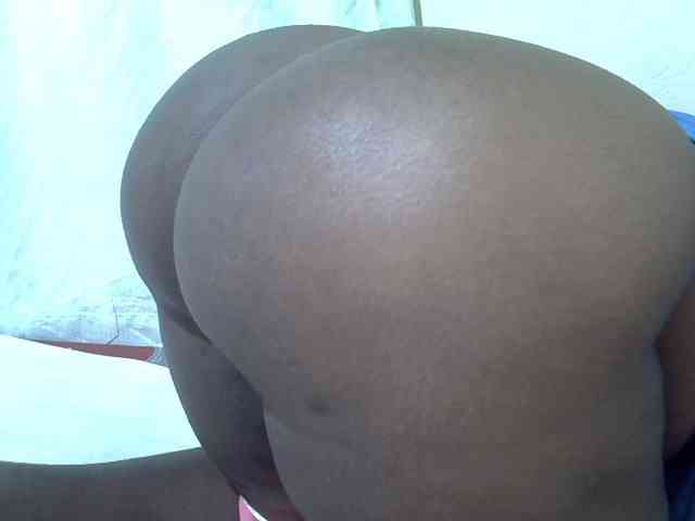 Ebonypussyy1 webcam