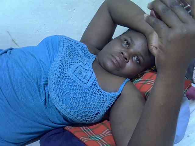 Ebonypussyy1
