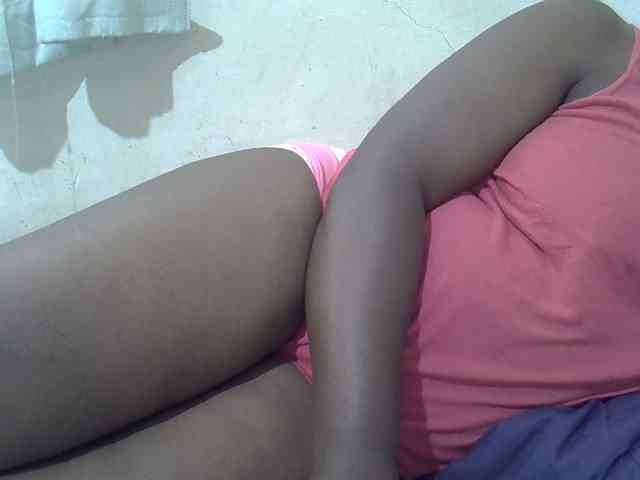 Ebonypussyy1