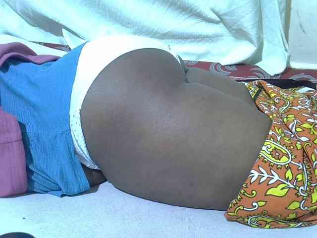 Ebonypussyy1