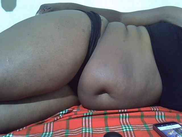 Ebonypussyy1 webcam