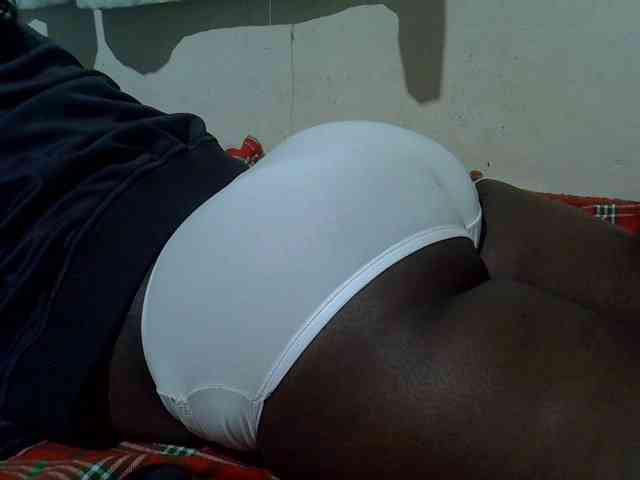 Ebonypussyy1