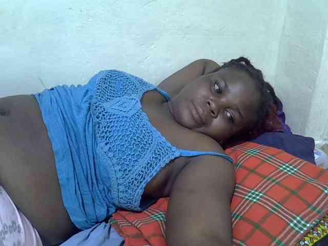 Ebonypussyy1 webcam