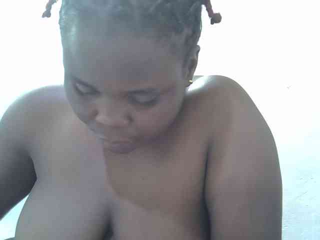Ebonypussyy1 webcam