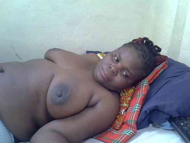 Ebonypussyy1