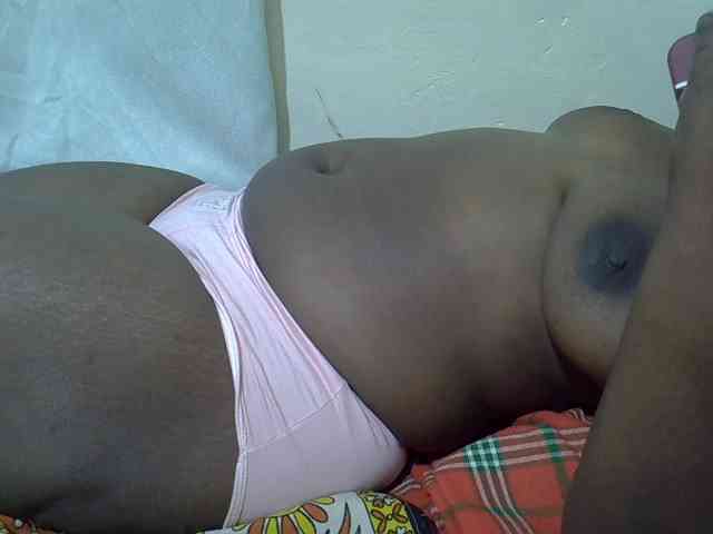 Ebonypussyy1 webcam