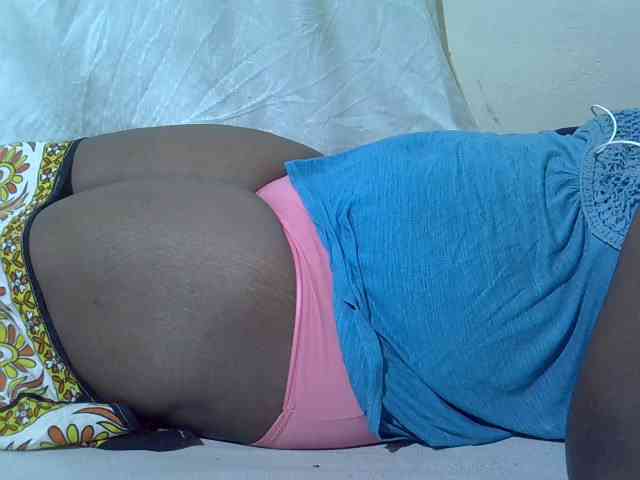 Ebonypussyy1