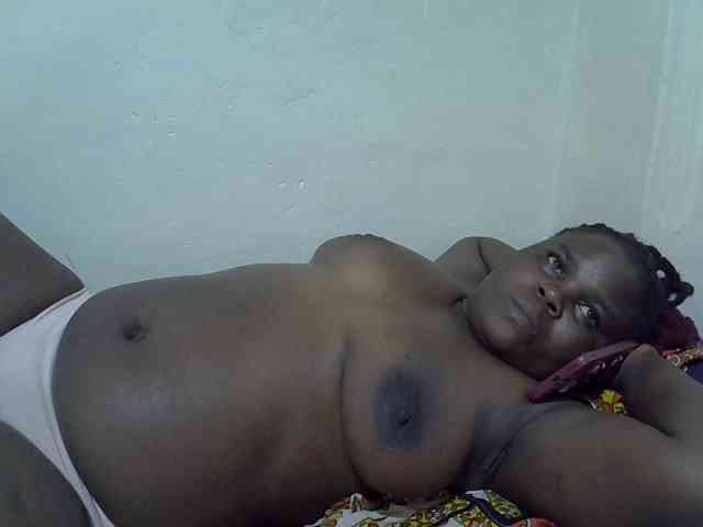 Ebonypussyy1 webcam