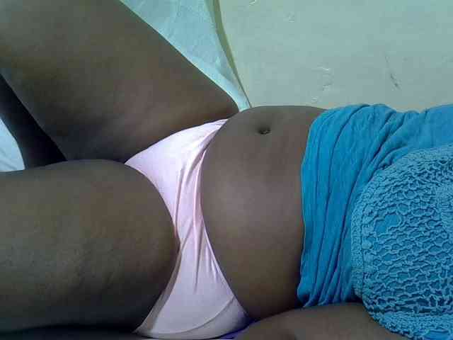 Ebonypussyy1 webcam