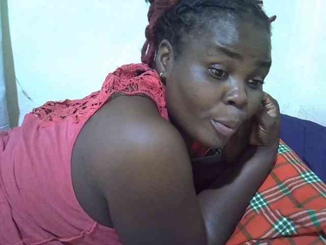 Ebonypussyy1 webcam