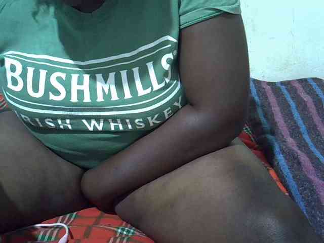 Ebonypussyy1